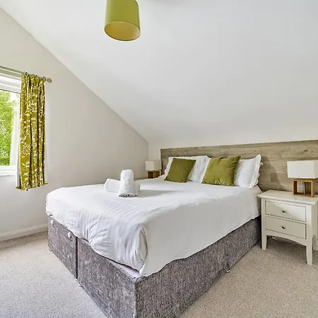 Rowan - Woodland Holiday home *