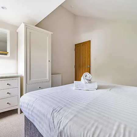 Rowan - Woodland * Bowness-on-Windermere